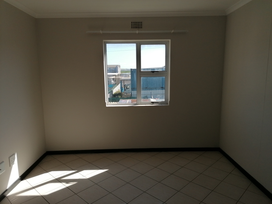 To Let 2 Bedroom Property for Rent in Buh Rein Estate Western Cape